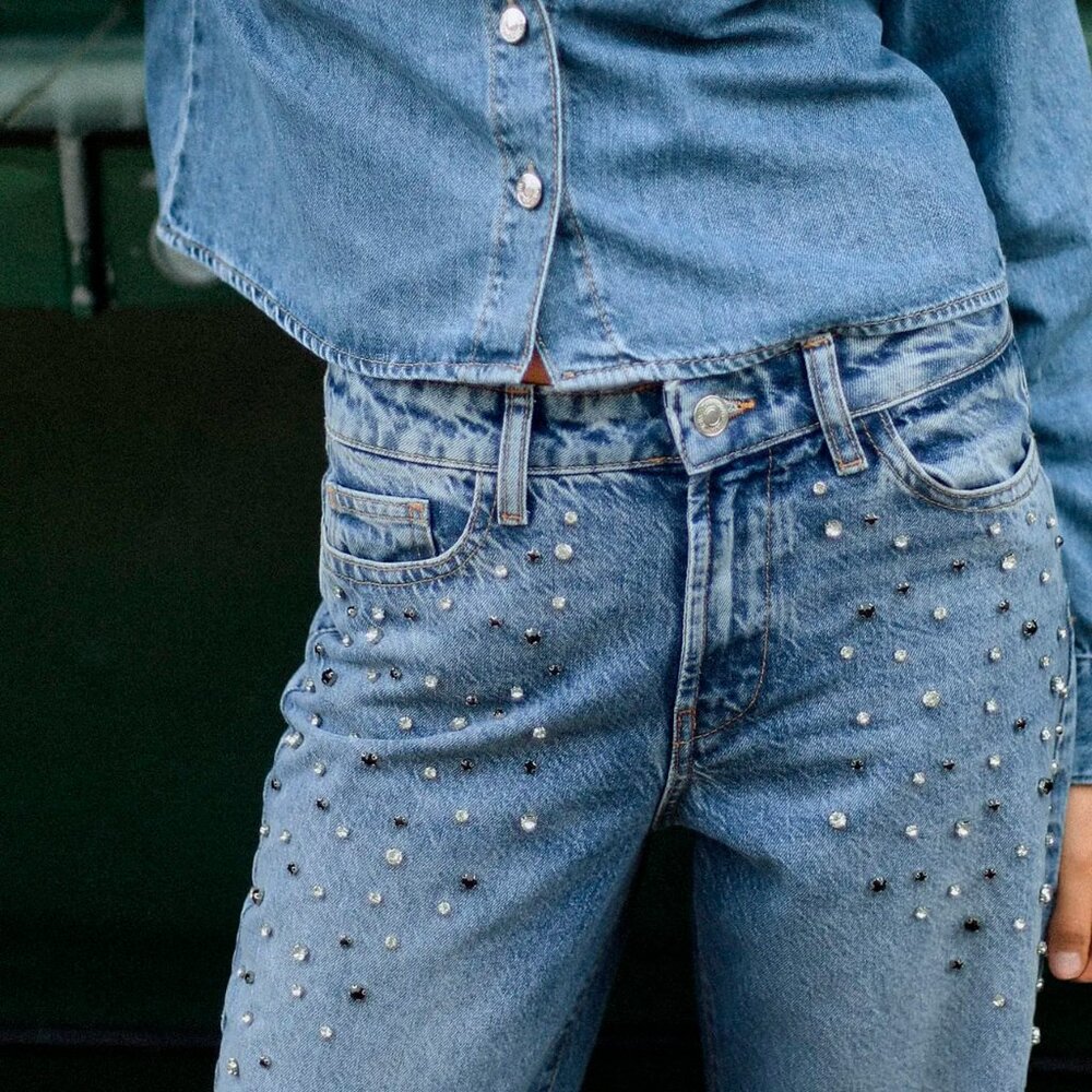 Straight-Cut High-Waist Jeans With Rhinestones From ZARA - Picture 6 of 16